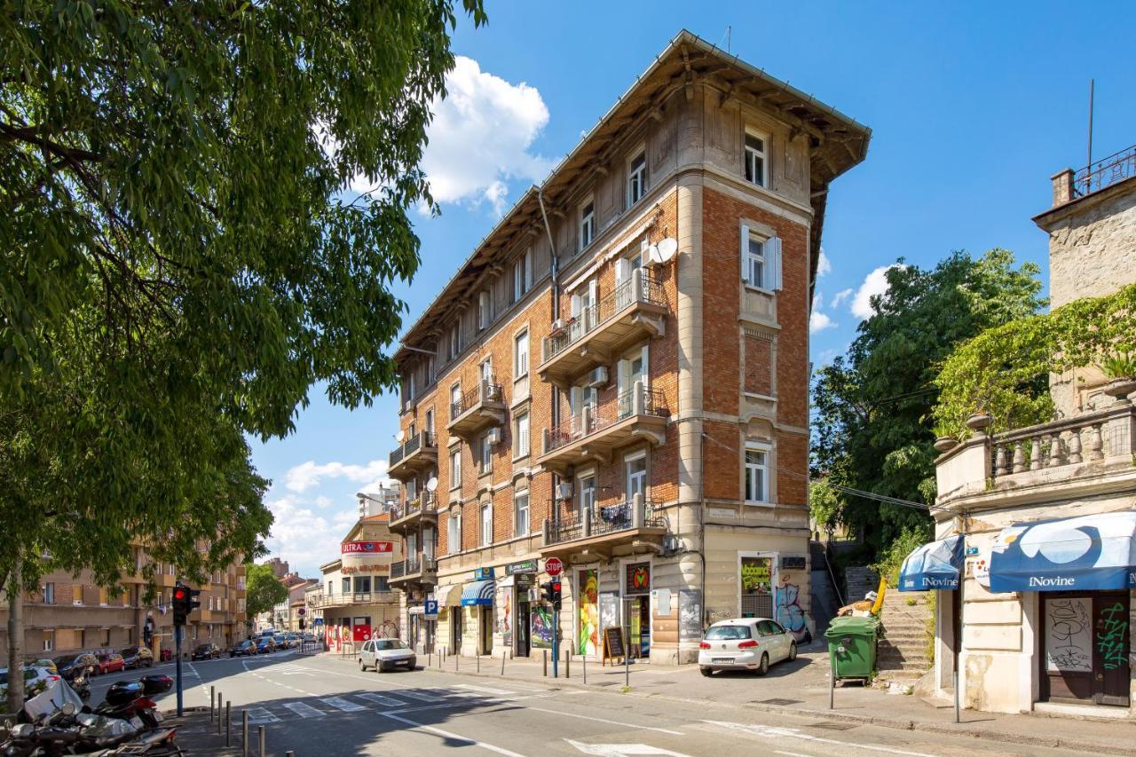 Studio Apartments Fran'S Rijeka Exterior photo