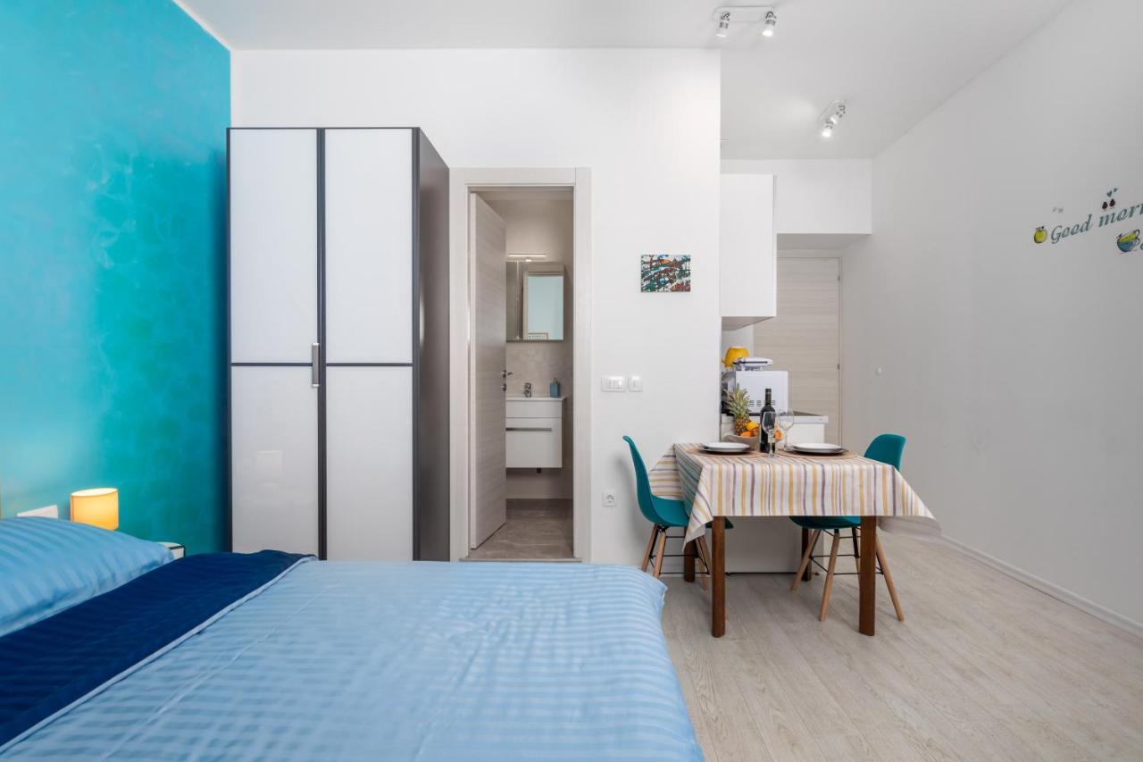 Studio Apartments Fran'S Rijeka Exterior photo
