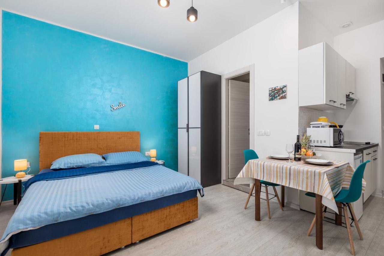 Studio Apartments Fran'S Rijeka Exterior photo