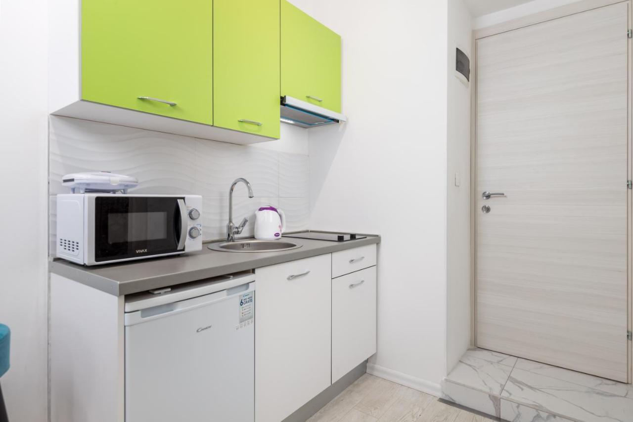 Studio Apartments Fran'S Rijeka Exterior photo